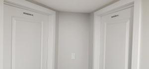 Cneorm Haven - Elegant 2-brm Suite near YEG