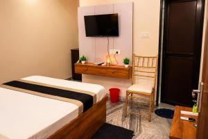 Hotel G R hospitality