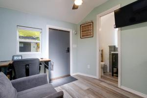 San Antonio Tiny Home, 4 Mi to Brackenridge Park