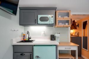 San Antonio Tiny Home, 4 Mi to Brackenridge Park