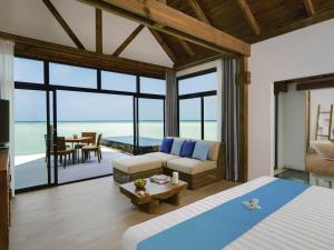Kuredhivaru Resort and Spa - Maldives