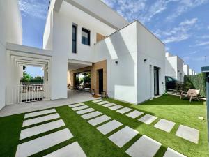 Santa Rosalia Resort 3-Bed Villa Private Pool