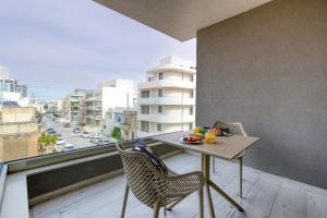 Luxurious, Spacious Apartment in Swieqi