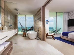 SLS Cancun