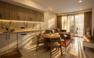 Royal Grand Exclusive Luxury Residence