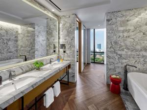 25hours Hotel Jakarta The Oddbird
