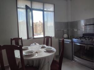 Apartamento privado con terrazas y Tv giratoria l Hasta 4 huéspedes