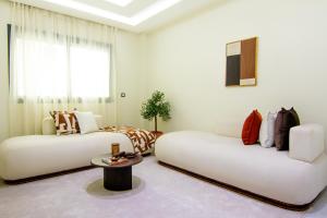 White elegance appartement parking 15min centre