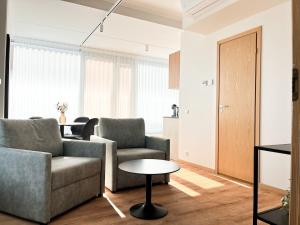 Spacious & Sunny Riverside Apartment in Tartu