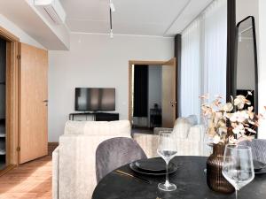 Spacious & Sunny Riverside Apartment in Tartu