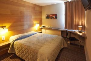 Hotels Cit'Hotel Les Alizes : photos des chambres