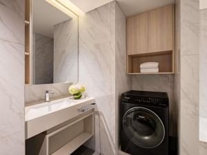 Swissôtel Living Jakarta Mega Kuningan