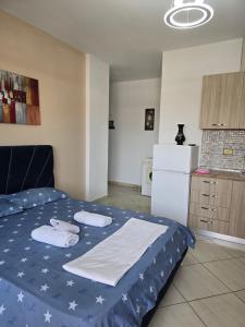 Armandos studio by the sea