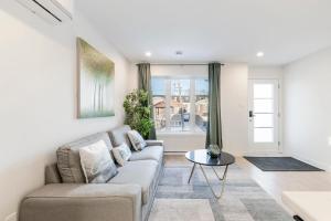 T3 Joliette Suites 10 mins to La Ronde nice , Cozy 3 bedroom longueuil