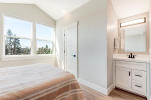 Dual Unit Townhouse in the heart of Bend
