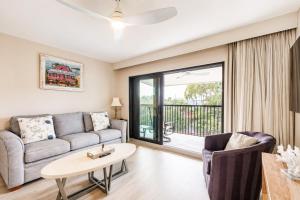 Park Shore Resort Deluxe Condo Top FloorBLDG F 339