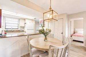 Park Shore Resort Deluxe Condo Top FloorBLDG F 339