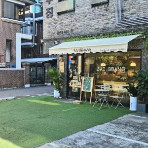3 minutes on foot from Yeonsinnae Station I Gyeongbokgung Palace - Jongno 3-ga - Gwanghwamun - Bukhansan