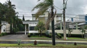 Apartamento confortável e bem localizado em Brotas SP 2 vagas garagem