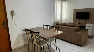 Apartamento confortável e bem localizado em Brotas SP 2 vagas garagem