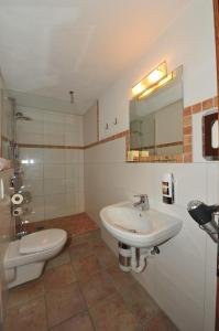One-Bedroom Apartment - Annex room in Bed & Breakfast Landhaus Strasser