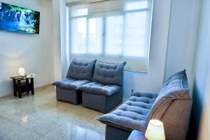 Lindo Apartamento 2 Habitaciones a 10 Minutos del Centro Comercial Sambil Candelaria en Caracas con Agua y Ascensor
