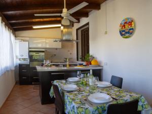 LOBEA BEACH HOUSE - enjoy a beach lifestyle!
