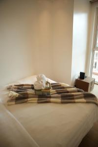 Venice Luxe Cozy 1 BedRoom, Pool, Netflix, Kitchen, Canal Mall Access for Max of 3 guests only