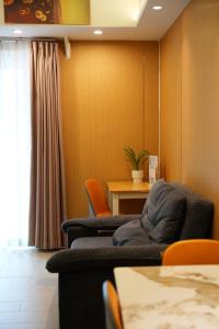 Venice Luxe Cozy 1 BedRoom, Pool, Netflix, Kitchen, Canal Mall Access for Max of 3 guests only