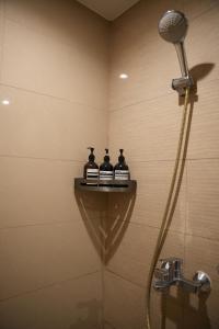 Venice Luxe Cozy 1 BedRoom, Pool, Netflix, Kitchen, Canal Mall Access for Max of 3 guests only