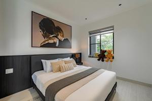 Modern 7BR Villa in Green neighborhood by Ray