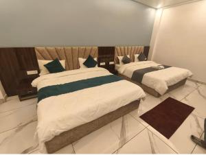 Dev Hotel & Restaurant
