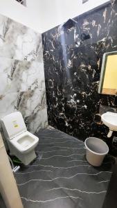 Ashiyana Sun - Chic 2BHK Stay, Jabalpur