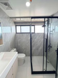 large apt with scenetic view