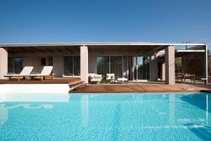 Kozanitis Brand New Exclusive Villa with Private Pool room in Agrikies Villas