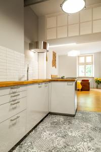 Househost St Johns Loft Old Town