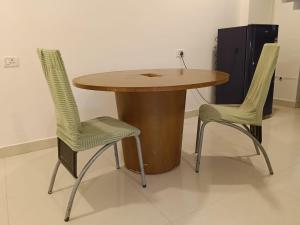 Emerald Service Apartments
