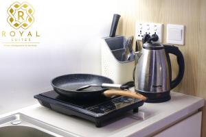 Royal Suites 1BR 25RR - Citra Plaza Nagoya Apartment