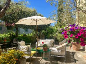 Pool villa with panoramic view in Cortona