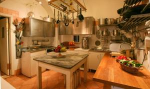 Pool villa with panoramic view in Cortona