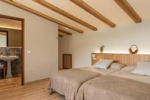 Cozy Apartment in Volcanic Valley near Girona