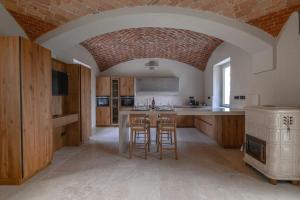Pool villa in the Piedmontese hills since 1760