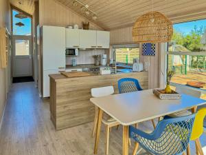 Wooden house with field views near Dummer Lake