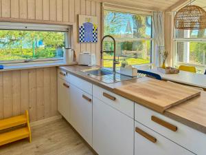 Wooden house with field views near Dummer Lake