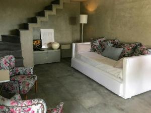 Design retreat with pool near Vendicari