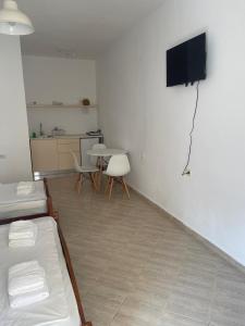 WhiteHeart Apartments