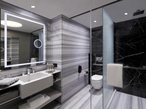 Novotel Chennai Chamiers Road