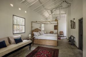 Dutch house - 5BR Villa, Private Pool, Chef, Paddy View