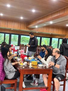 Lona Villa Tam Coc
