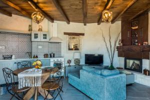 Listen to Nature in a Renovated Traditional Hilltop Villa Liodosifis with Heated Pool